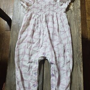 🎁🎁3/20🎁🎁Burt's Bees Baby Pastel Pink Patterned Romper
